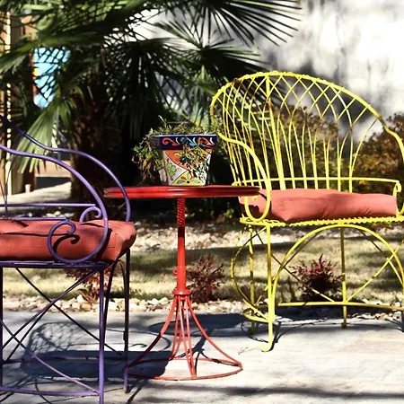 La Hacienda Bed & Breakfast-3